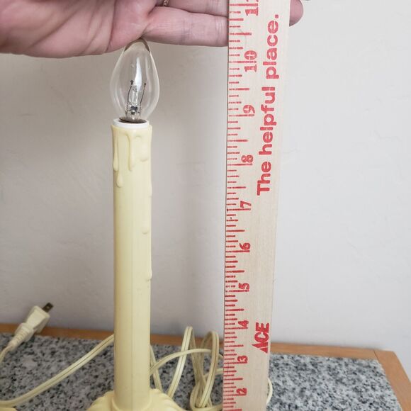 Lot of 2 Vintage MCM 9”‎ Christmas Window Electric Light Drip Candles - Picture 6 of 8